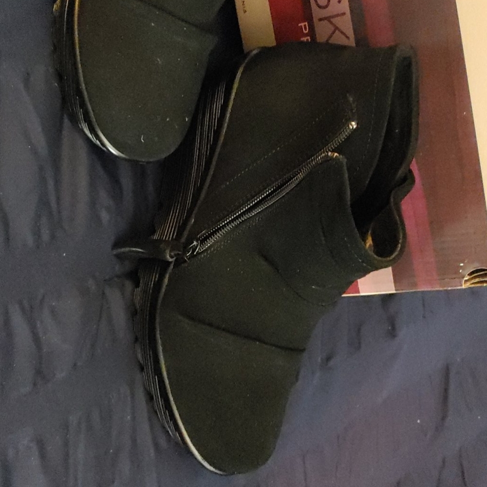 Skexhers bootie